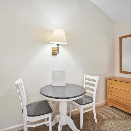 Cedarbrook Deluxe Two Bedroom Suite With Outdoor Heated Pool 19110 Killington Exterior photo