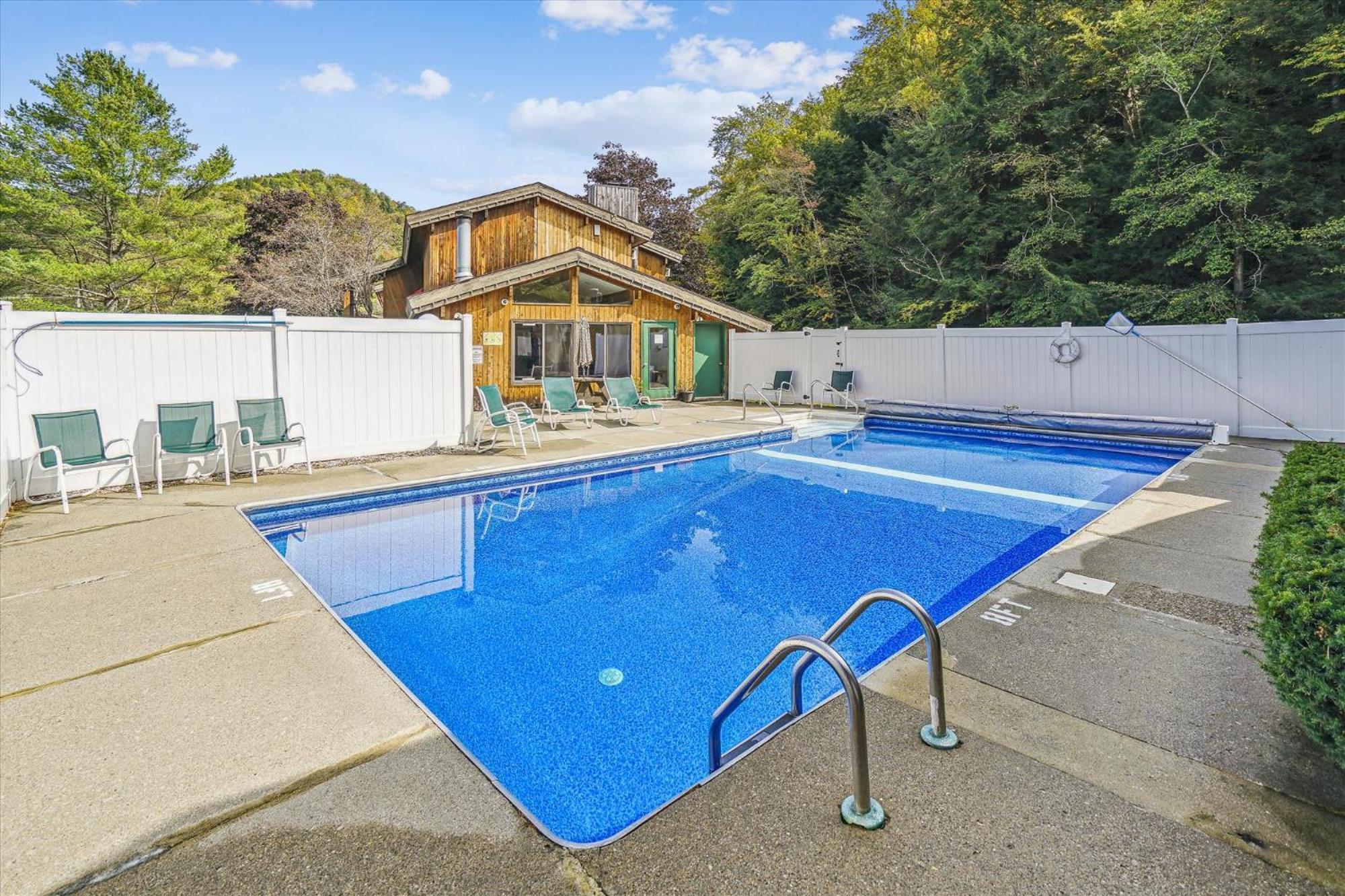 Cedarbrook Deluxe Two Bedroom Suite With Outdoor Heated Pool 19110 Killington Exterior photo